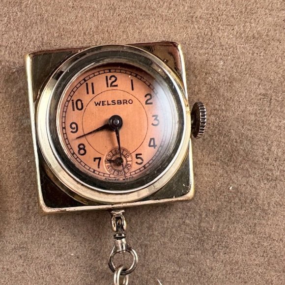 Vintage Extremely Rare Welsbro Brooch Watch in Great condition with Pink Rose main image 8